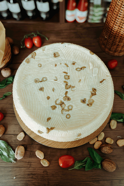 Pecorino Primo Sale alle Olive – Formaggio Siciliano Artigianale