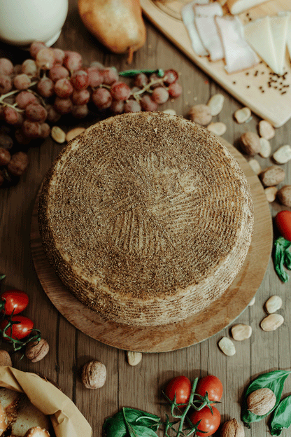 Pecorino Nero di Sicilia – Formaggio Artigianale con Latte Crudo